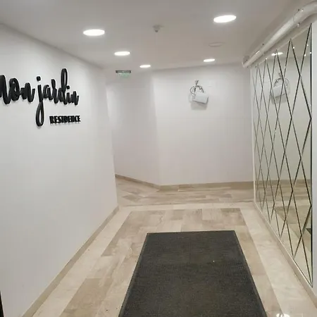 Daire Apartament Mon Jardin 2 *